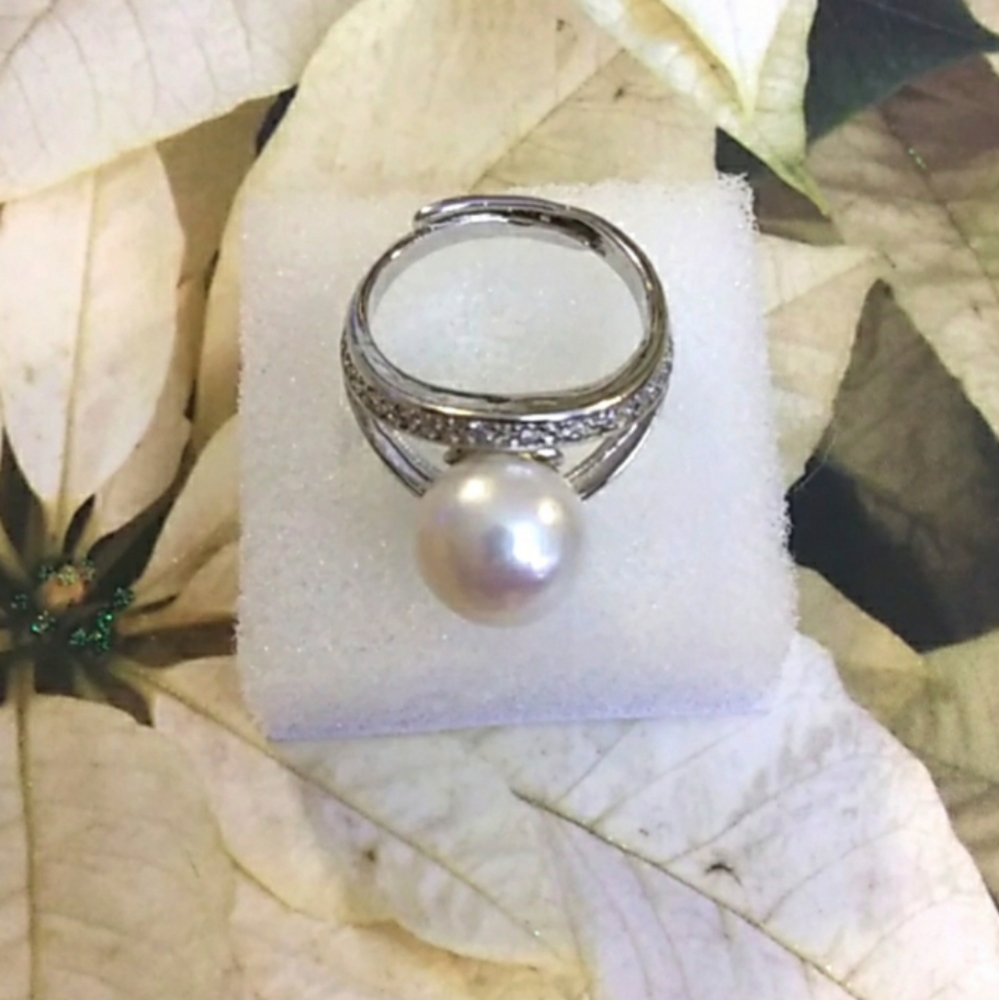 White Pearl Ring with Sparkling Gemstones